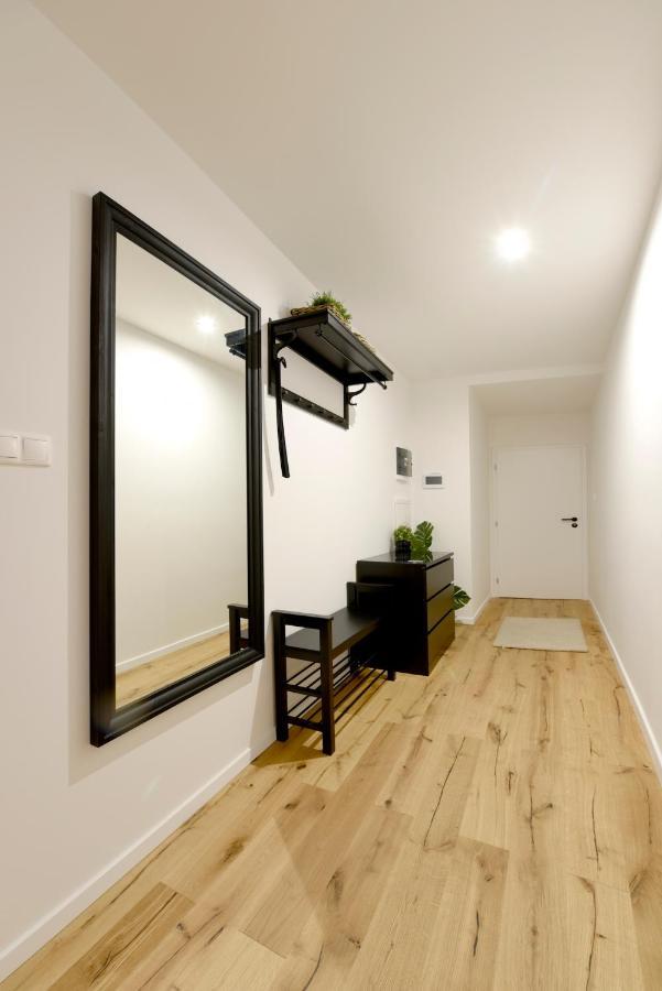 Apartmán s átriom v historickom centre Trenčín Exterior foto